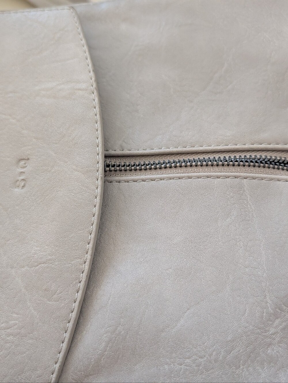 Purse/Backpack - Picture 9 of 9